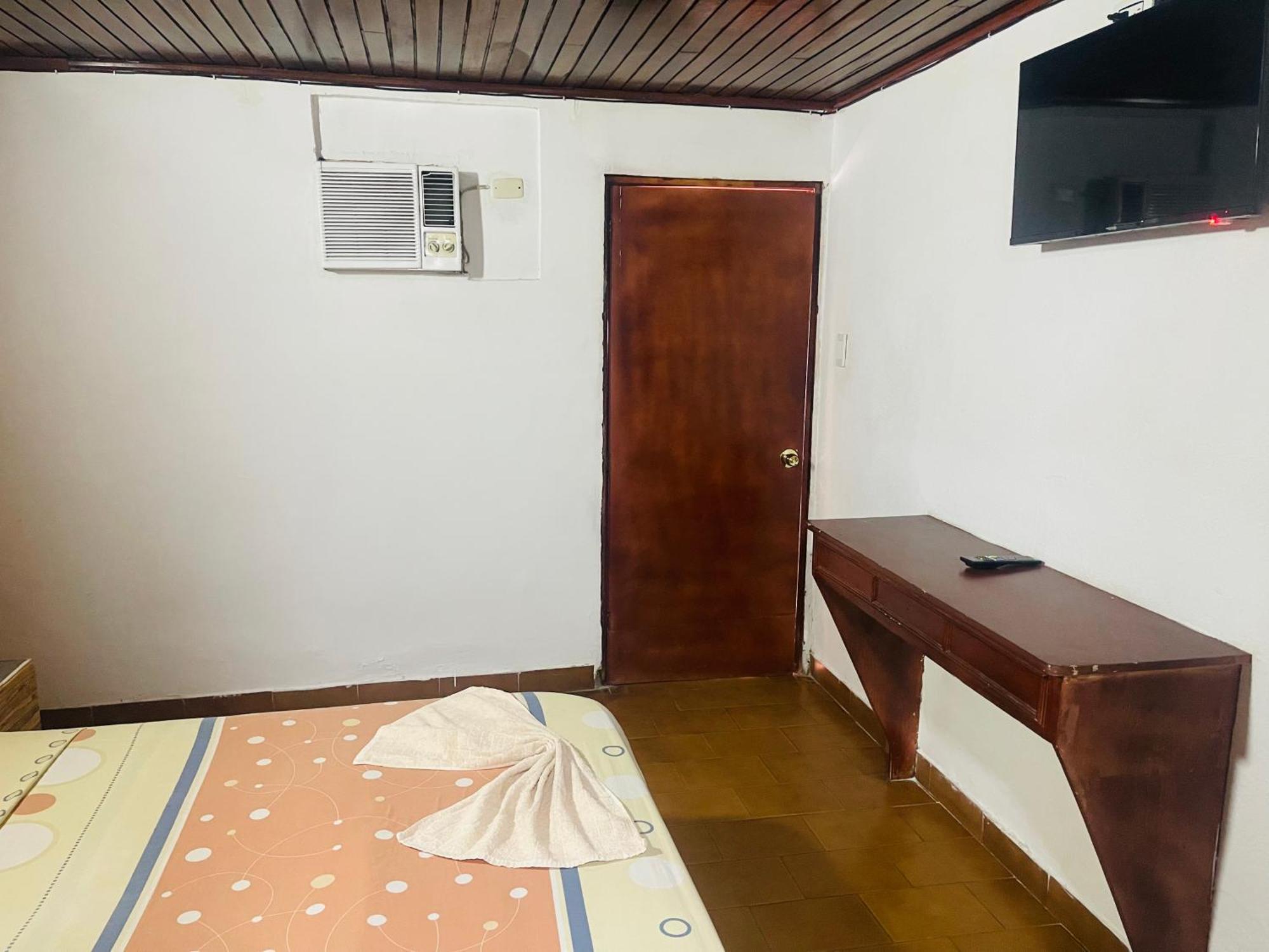 Hotel Brisas Del Mar 2022 Catia La Mar Bagian luar foto