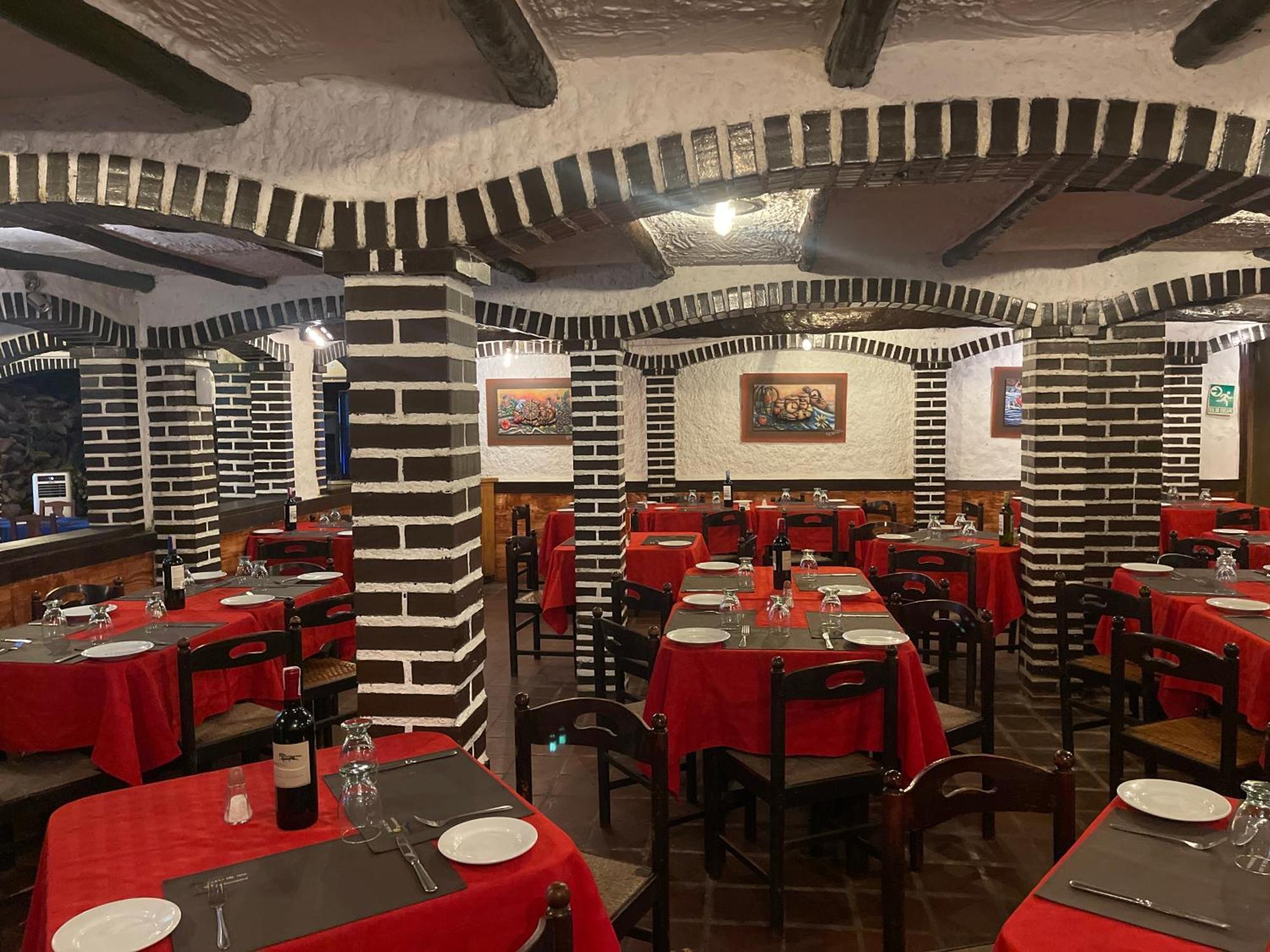 Hotel Brisas Del Mar 2022 Catia La Mar Bagian luar foto
