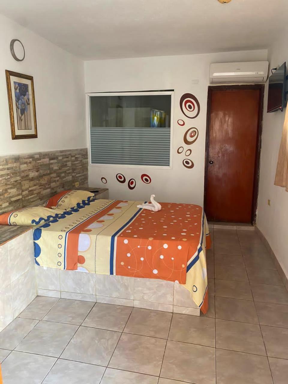 Hotel Brisas Del Mar 2022 Catia La Mar Bagian luar foto