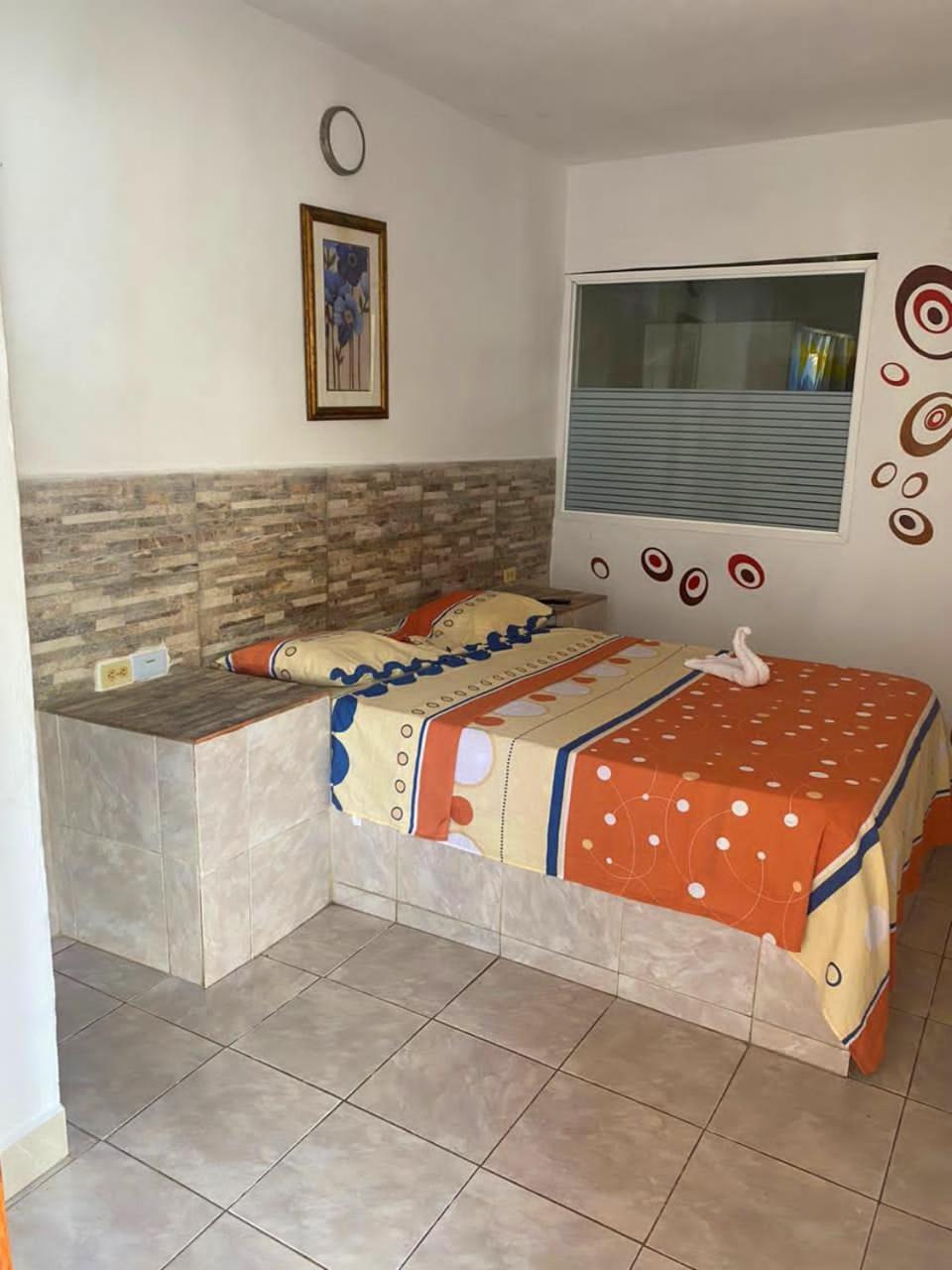 Hotel Brisas Del Mar 2022 Catia La Mar Bagian luar foto